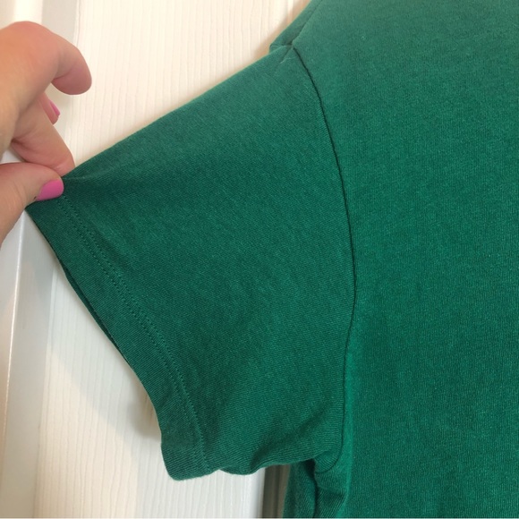 Old Navy Christmas Be Your Best Self Green T-Shirt.  Size S - Picture 3 of 6